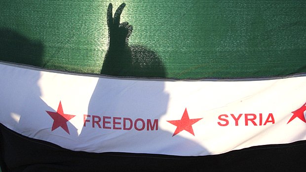Manifestantes contra o regime pedem liberdade na Síria