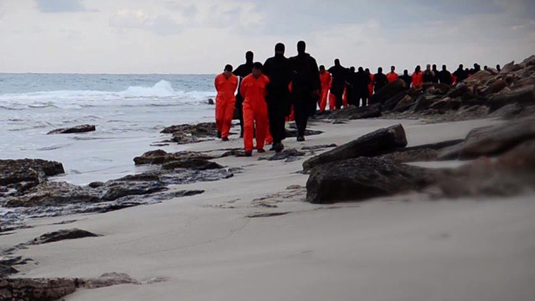 Estado islâmico divulga vídeo para mostrar decapitação de 21 egípcios cristãos na Líbia