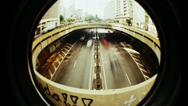 Foto de São Paulo capturada pelo fotógrafo Jorge Sato com uma lente olho de peixe