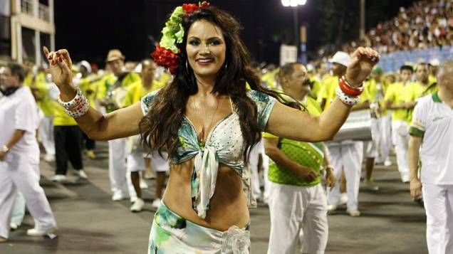 Luiza Brunet, rainha de bateria da Imperatriz Leopoldinense Luiza Brunet, rainha de bateria da Imperatriz Leopoldinense