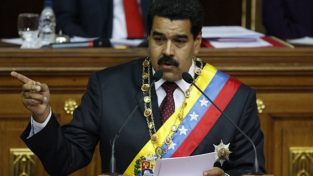 Nicolás Maduro na Assembleia Nacional venezuelana, durante discurso sobre seu primeiro ano de gestão
