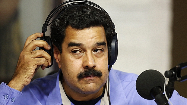 O presidente venezuelano durante a apresentação de seu programa de rádio 'Em Contato com Maduro'