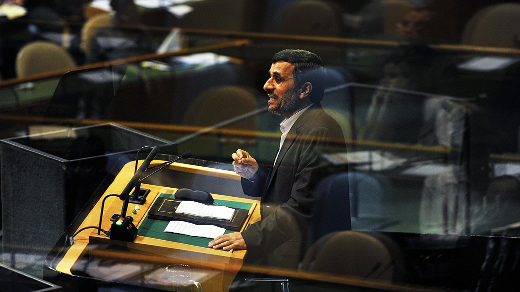 O presidente do Irã, Mahmoud Ahmadinejad, fala nesta quarta-feira (26), na Assembleia Geral da ONU em Nova York, nos Estados Unidos