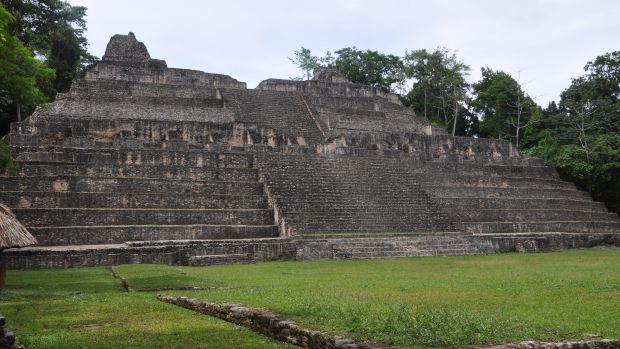 maia piramide uxbenka