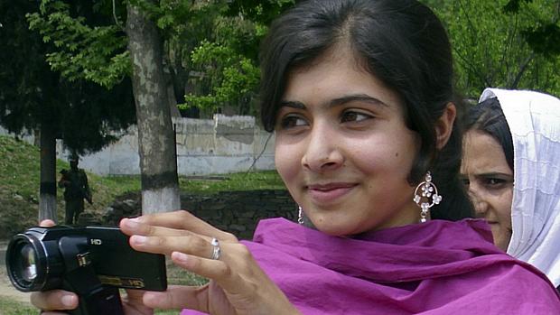 Malala Yousafzai, de 14 anos, escrevia sobre o regime de terror dos talibãs em um blog veiculado pela rede BBC