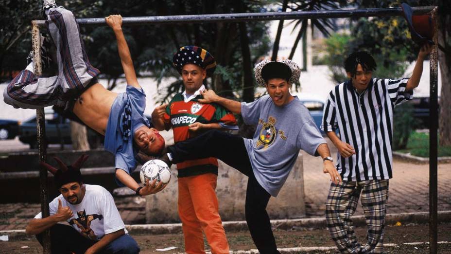 Integrantes do conjunto Mamonas Assassinas - 1995 Integrantes do conjunto Mamonas Assassinas - 1995