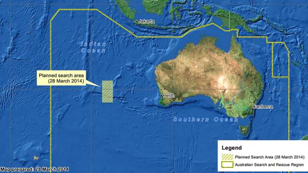 <p>Mapa divulgado pelo governo da Austrália mostra em destaque, no retângulo amarelo à esquerda, a nova área de buscas pelos destroços do avião da Malaysia Airlines</p>