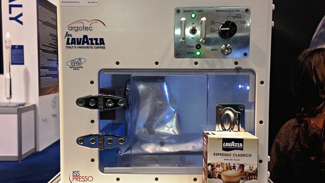 Máquina de café expresso desenvolvida para a Estação Espacial Internacional