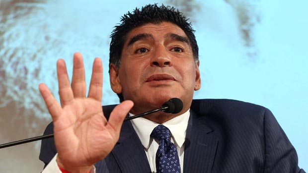 Diego Maradona durante visita a Gazzeta dello Sport, na Itália