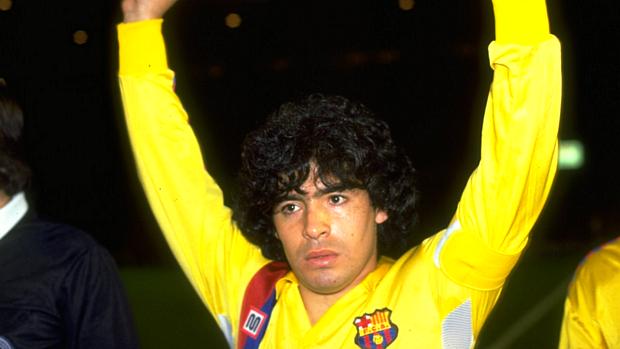 Maradona jogou no Barcelona entre 1982 e 1984