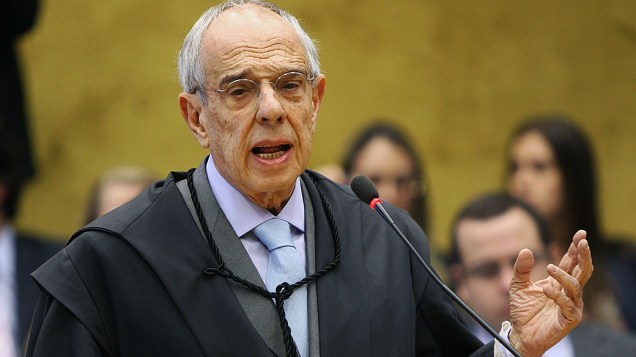 Márcio Thomaz Bastos abre terceiro dia de apresentação da defesa dos réus do mensalão, em 08/08/2012