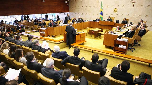 Márcio Thomaz Bastos abre terceiro dia de apresentação da defesa dos réus do mensalão, em 08/08/2012