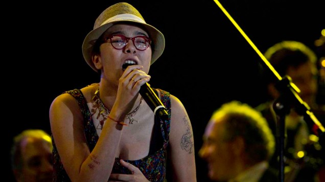 Maria Gadú durante show no palco Mundo, no primeiro dia do Rock in Rio, em 23/09/2011