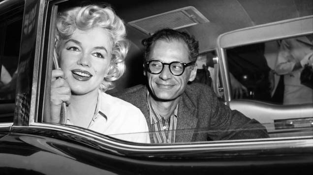 Marilyn Monroe e Arthur Miller com quem foi casada por 5 anos em 1959