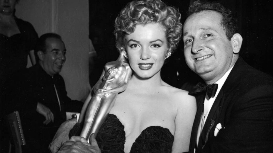 Caras  O telefonema incómodo que Marilyn Monroe fez a Jacqueline