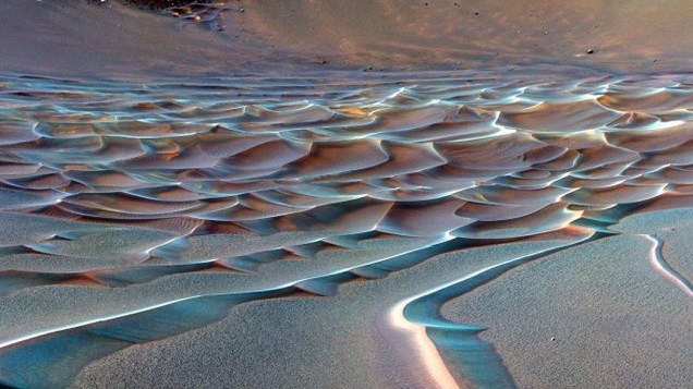 <p>Panorama de dunas de areia em Marte</p>