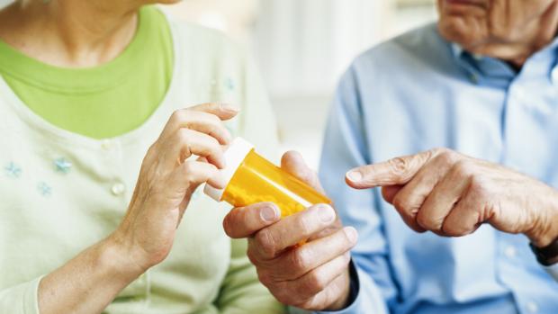 Supermedicação: mudanças no organismo dos idosos fazem com que muitos medicamentos tragam mais problemas que benefícios