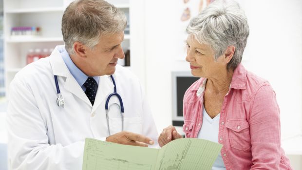 Relação médico-paciente: Profissionais atenciosos têm pacientes com melhores quadros de saúde, aponta estudo