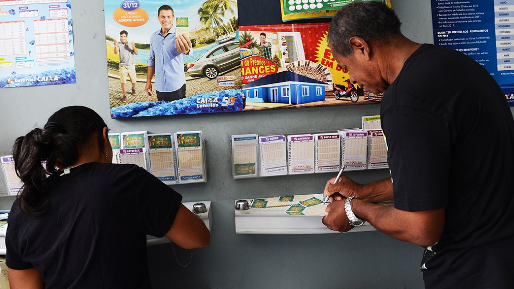 Das 13.241 lotéricas em funcionamento no país, 6.104 têm contratos anteriores a 1999 e operam com base em aditivos firmados pela Caixa