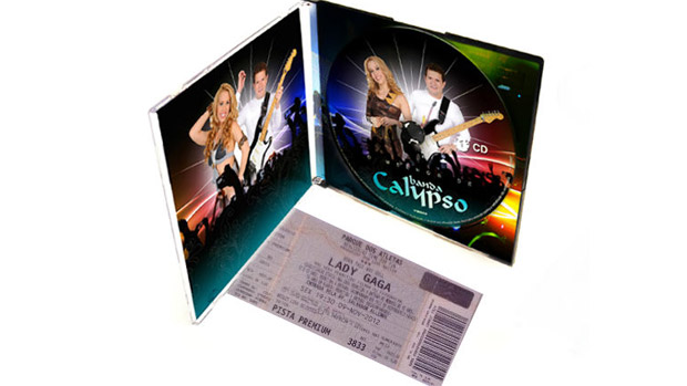 Meme ironiza saldão de ingressos para ver Lady Gaga no Brasil: entrada dentro do CD da banda Calypso