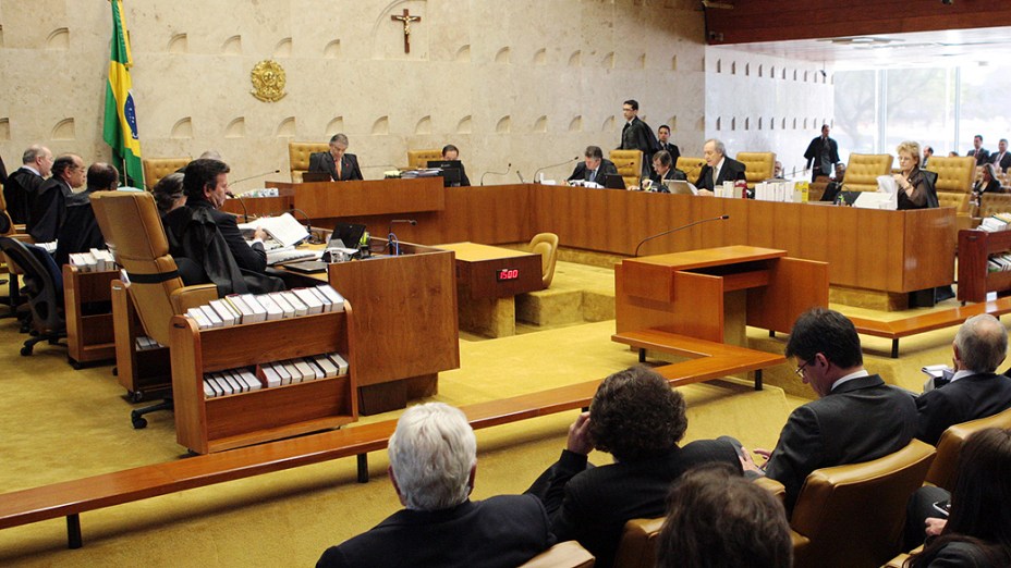 STF retoma sessão plenária com o voto do revisor, o ministro Ricardo Lewandowski