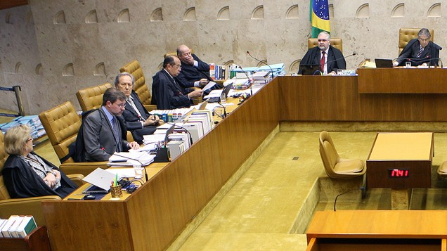 Ministros do Supremo Tribunal Federal (STF) durante sessão do julgamento do mensalão, em 13/09/2012