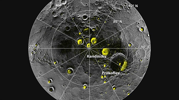 Foto do Polo Norte de Mercúrio mostra mosaico de imagens enviadas pela sonda Messenger