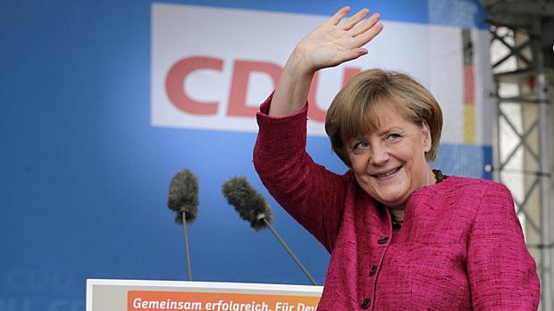 "Muitas pessoas não vão se decidir até o último minuto. Agora é hora de alcançar todo eleitor indeciso e conseguir o seu apoio", afirmou Merkel