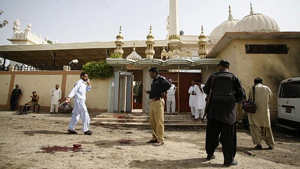Explosão aconteceu em mesquita onde era realizado funeral de policial em Quetta