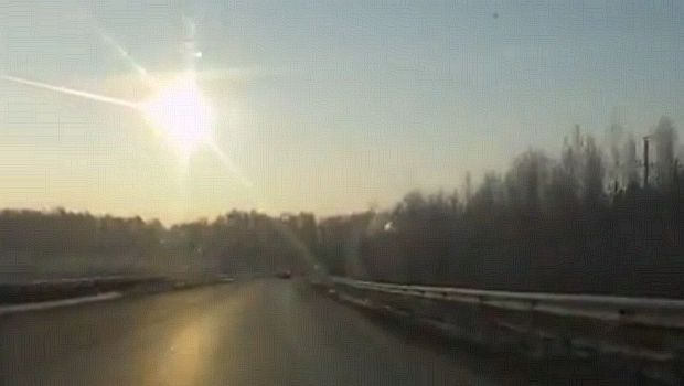 <p>Cinegrafista russo captura momento em que meteorito entra na atmosfera</p>