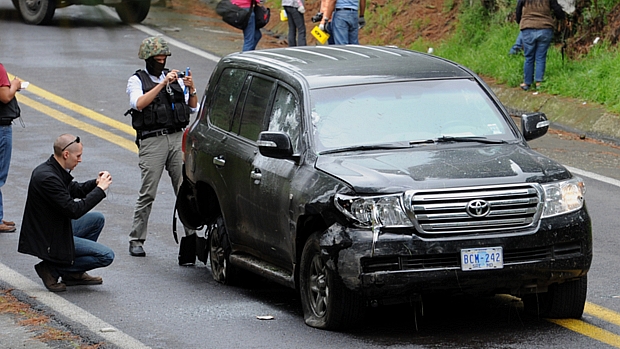 Veículo da embaixada mexicana foi fuzilado em perseguição no México