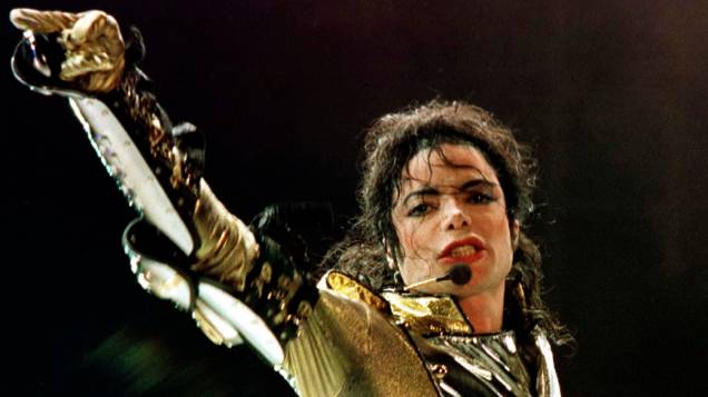 Michael Jackson durante apresentação, em Viena