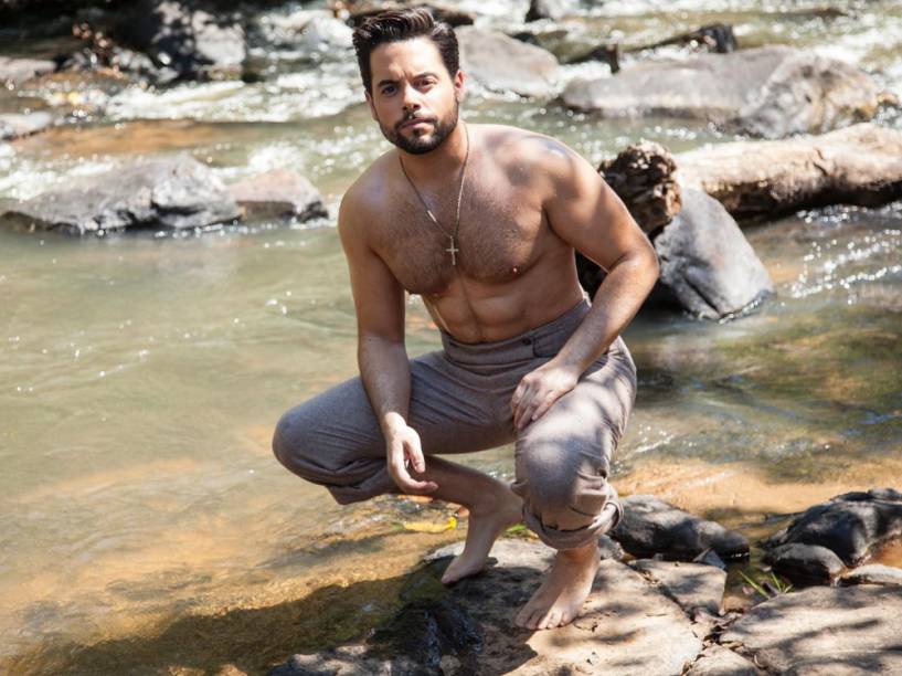 Miguel (Pedro Carvalho), o protagonista de Escrava Mãe