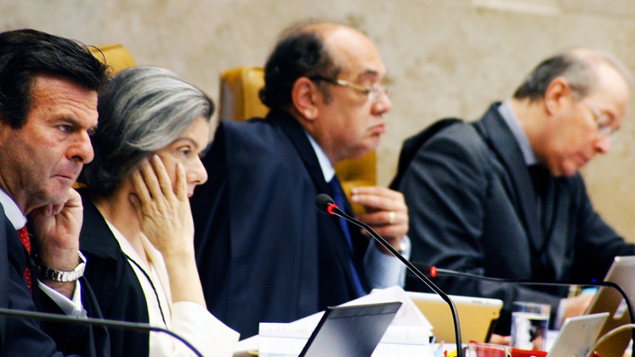 Ministros do STF durante julgamento do mensalão, em 10/12/2012