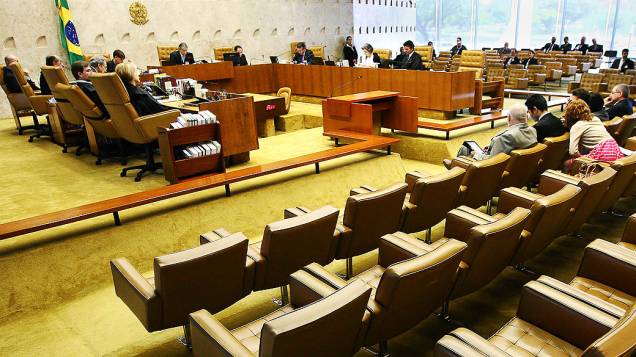 Ministros do Supremo Tribunal Federal (STF) durante sessão do julgamento do mensalão, em 01/10/2012