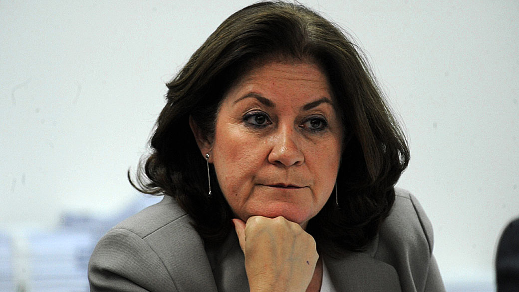A ministra do Planejamento, Miriam Belchior, participa de audiência pública na Comissão Mista de Orçamento, na Câmara dos Deputados