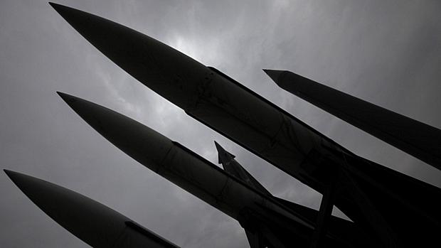 Modelo de míssil norte-coreano em exposição em museu de Seul
