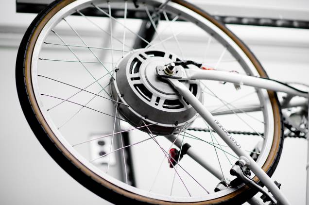 A adaptação da roda já pode ser vista nas ruas de Compenhague, capital da Dinamarca, e nas dependências do Media Lab, no MIT