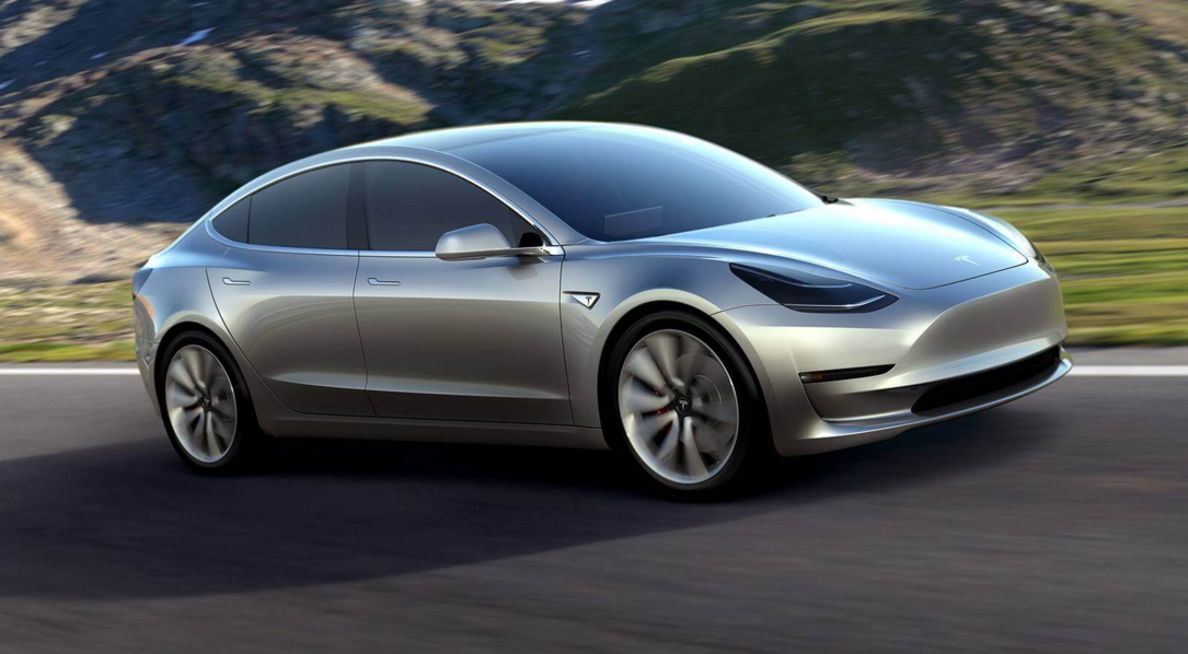 O Model 3, da Tesla, que chega ao mercado com preços a partir de 35 mil dólares