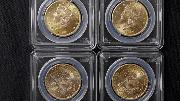 Quatro das 1.427 moedas raras da era da corrida do ouro nos EUA encontradas por um casal em sua propriedade rural na Califórnia