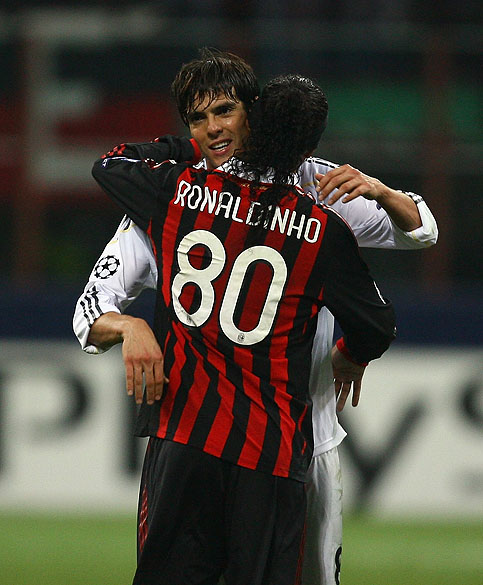 Kaká e Ronaldinho Gaúcho em 2009