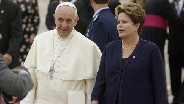 Papa Francisco com a presidente Dilma Rousseff, no Rio de Janeiro