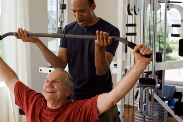 Descubra a importância do personal trainer no treino de musculação