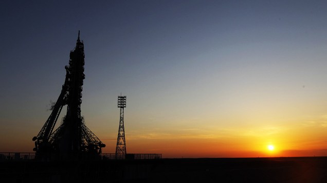 Foguete russo Soyuz com três astronautas a bordo decolou do centro espacial de Baikonur, nas estepes do Cazaquistão, com destino à Estação Espacial Internacional
