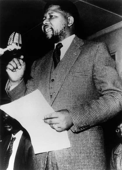 1961 - Nelson Mandela, durante discurso no Congresso Nacional Africano