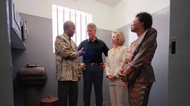 1998 - Nelson Mandela, o ex-presidente dos Estados Unidos Bill Clinton, Hillary Clinton e Graça Machel