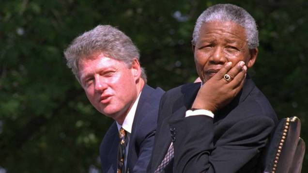 1993 - Nelson Mandela  e o ex-presidente dos Estados Unidos, Bill Clinton