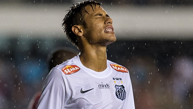 Com Neymar em campo, Santos empatou com o Joinville em 0 a 0