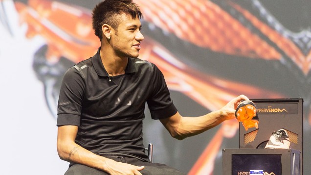 Neymar apresenta suas novas chuterias de futebol no Rio de Janeiro,