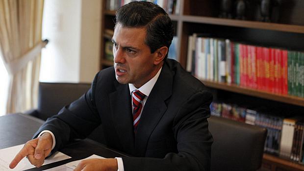 "Acredito que todos os partidos devem assumir as atitudes democráticas", disse Peña Nieto